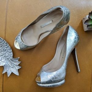 Nicholas Kirkwood platform gold foil floral heels